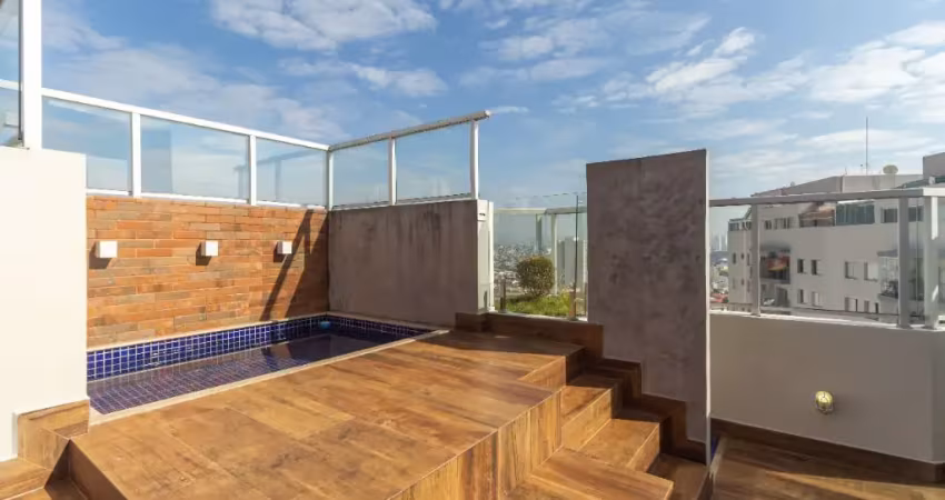 Cobertura duplex de 176 m², 3 dormitórios (1 suíte e closet), piscina, churrasqueira e 3 vagas