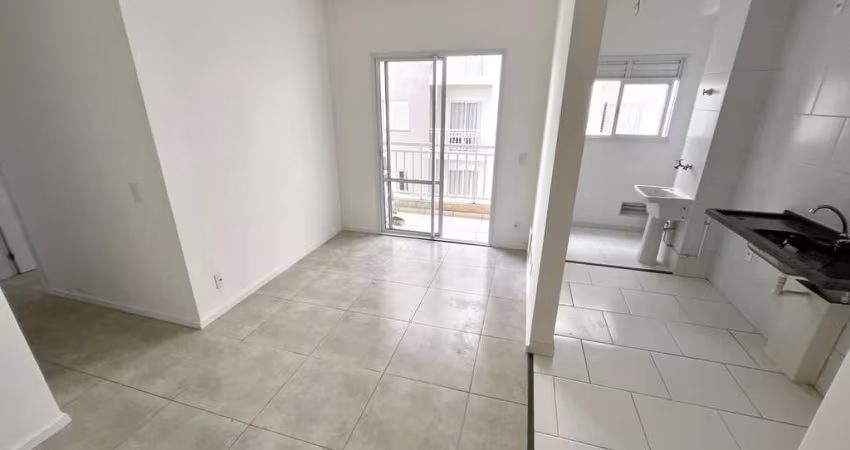 Apartamento com 2 dormitórios à venda, 51 m² por R$ 214.000 - Condomínio Bretagne - Itu/SP