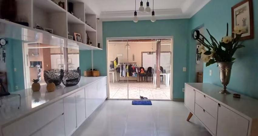 Casa para Venda em Uberlândia, Santa Mônica, 3 dormitórios, 1 suíte, 2 banheiros, 3 vagas