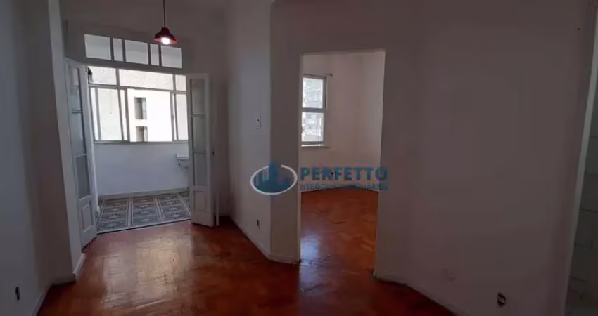 Aluga/vende - lapa - oportunidade - sala com varanda e quarto
