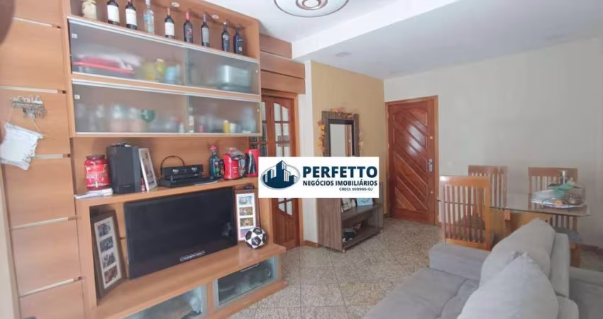 Vende - Catete - Próximo metrô Lardgo do Machado - Apartamento de 2 quartos com varandão, vaga de garagem em condomínio com infraestrutura