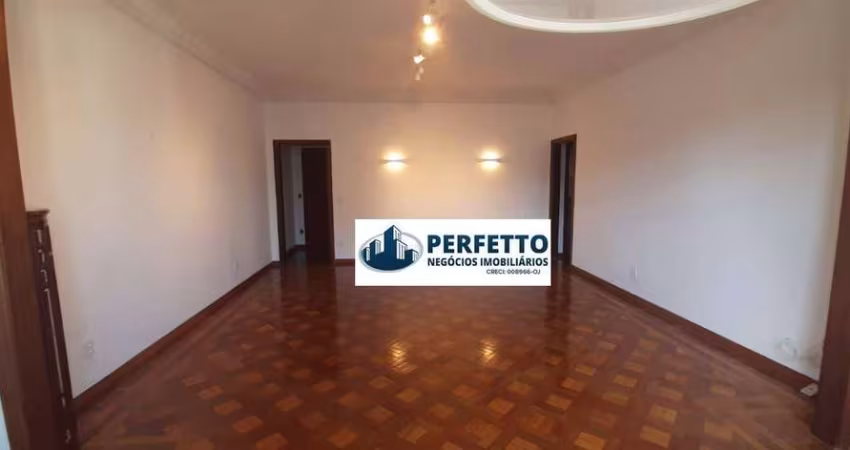 Vende - Tijuca - Apartamento Diferenciado e Reformado - 3 quartos com 2 vagas de garagem