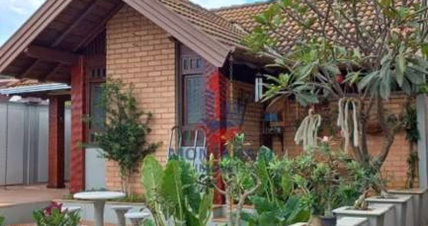 Casa para venda com 246 m² e 2 quartos em Centro, Arealva - SP