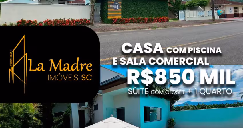 Casa com imóvel comercial à venda no Centro em Schroeder