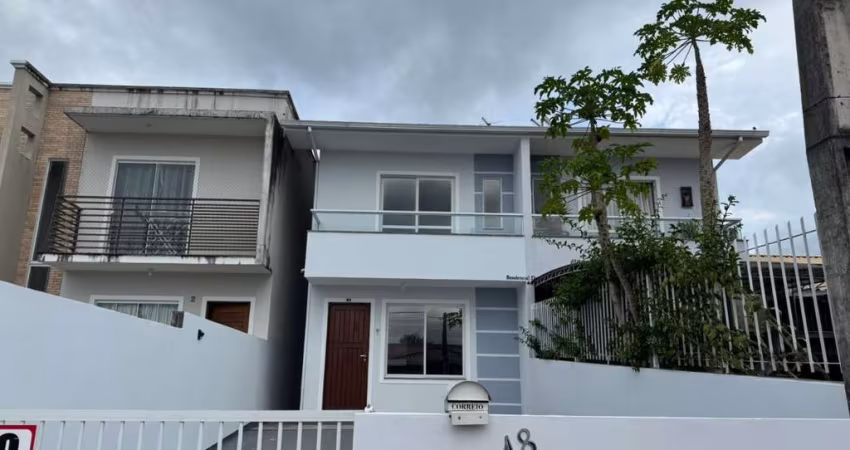 Casa com 2 quartos à venda na Rua Miguel Batista da Silva, 44, Bela Vista, Palhoça