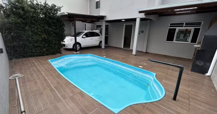 Casa com 3 quartos para alugar na Ana Matilde da Silva, 87, Areias, São José
