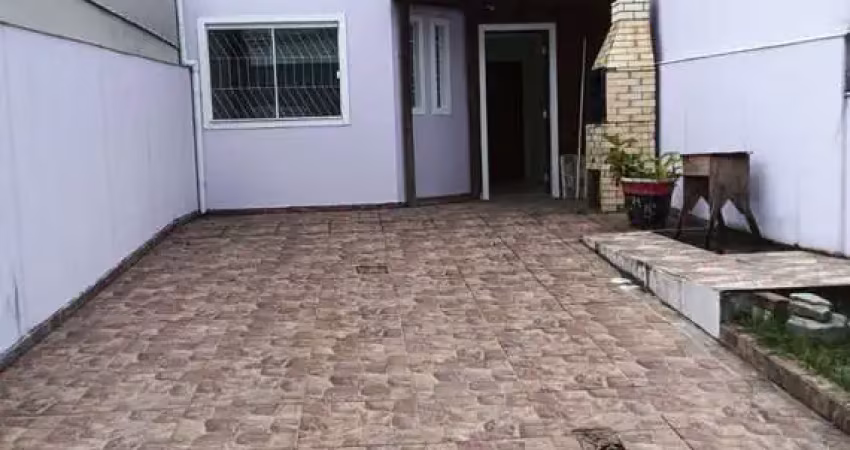 Casa com 3 quartos para alugar na Rua Valmira da Silva, 169, Forquilhas, São José