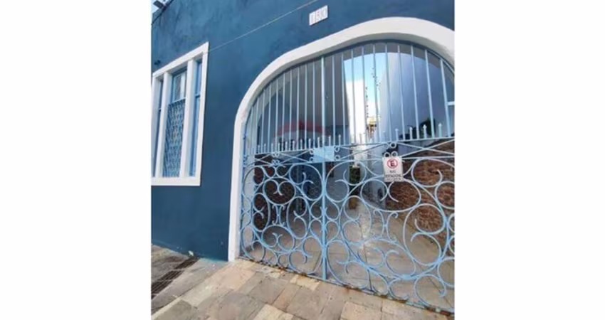 'Casa Moderna na Rua do Cupim, 150: Conforto e Conveniência'