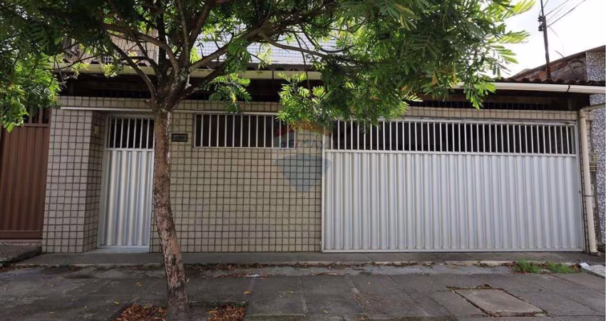 Oportunidade no Cordeiro: Casa com 322m², 6 Quartos e 4 Vagas!