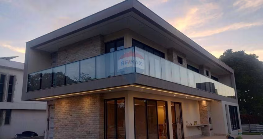 Vendo casa espetacular,  de alto padrão, no Condomínio Terra Viva, km 14 de Aldeia