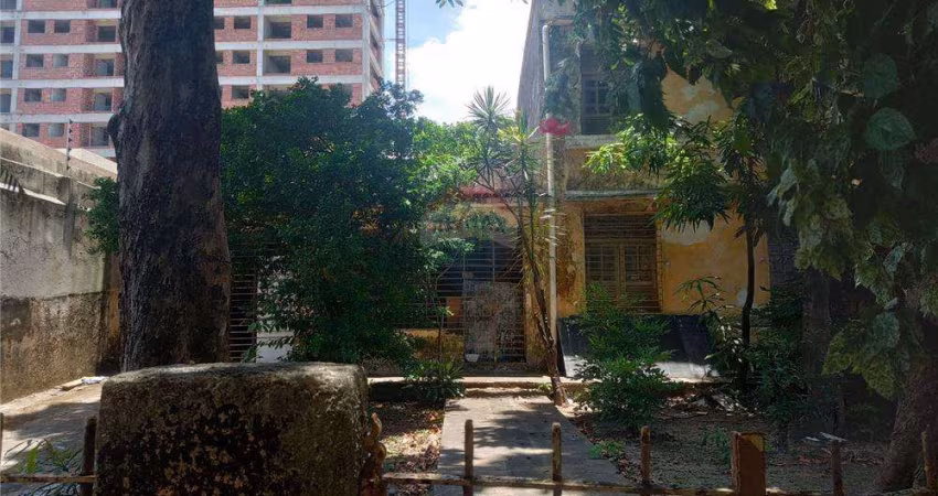 CASA ANTIGA PARA DEMOLIÇÃO, COM TERRENO 480 MTS BAIRRO CAMPO GRANDE -  A 30 MTS DA ESTRADA DE BELEM.
