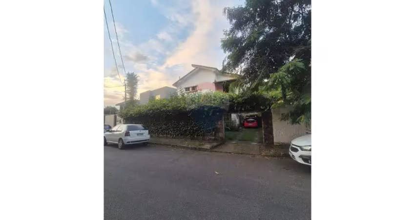 CASA COM PONTO COMERCIAL