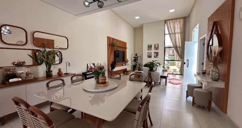 Casa no Damha Terrea, com 3 suites + escritorio, quintal e piscina (LInda)