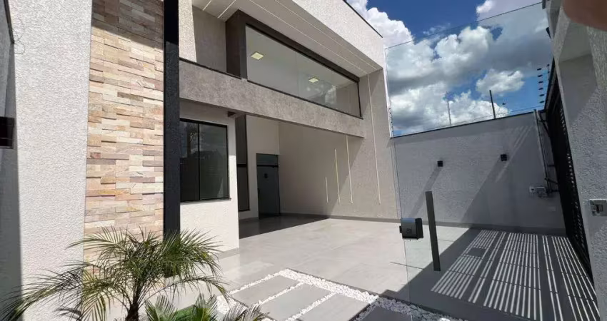 Casa com 3 quartos à venda na Zona 31, Maringá 