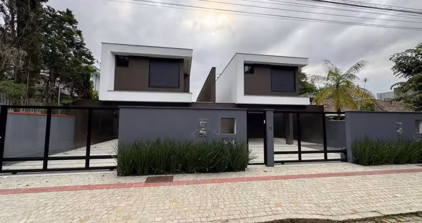 Casa sobrado no saguaçu | 04 suítes | 04 vagas de garagem | 218 m² | localização excelente