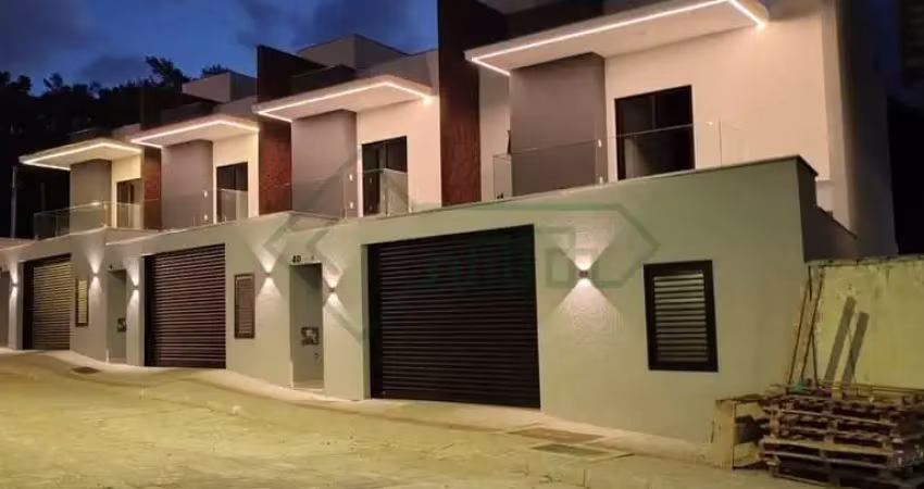 Lindo sobrado no américa | 3 suítes | 2 vagas cobertas | piscina com deck