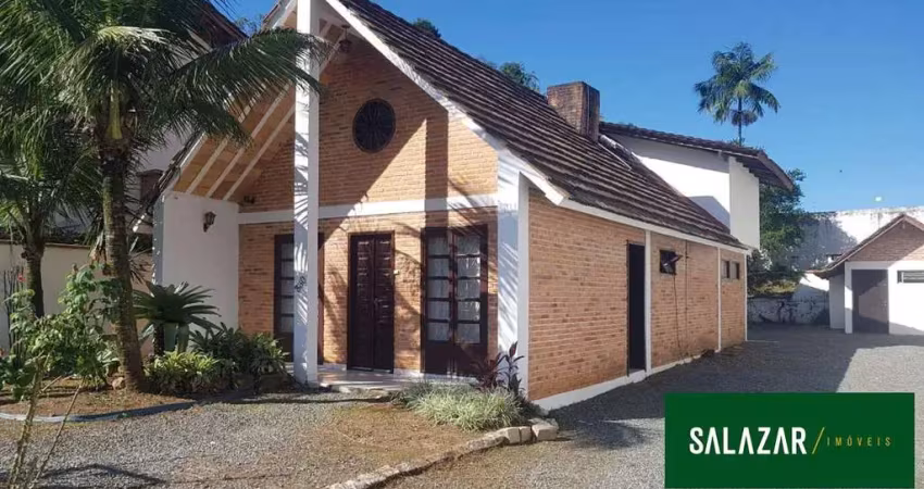 Casa no atiradores | 479 m² de terreno | casa 166 m² construídos | rua sem saída