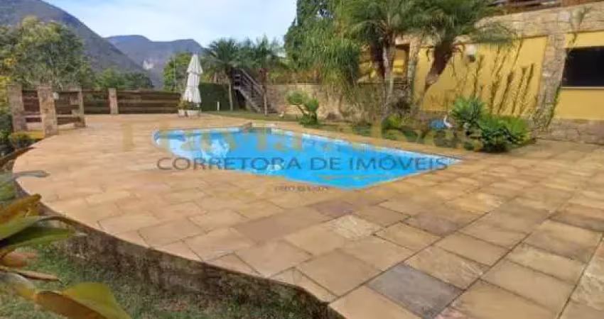Casa em condomínio fechado com 4 quartos à venda no Albuquerque, Teresópolis 