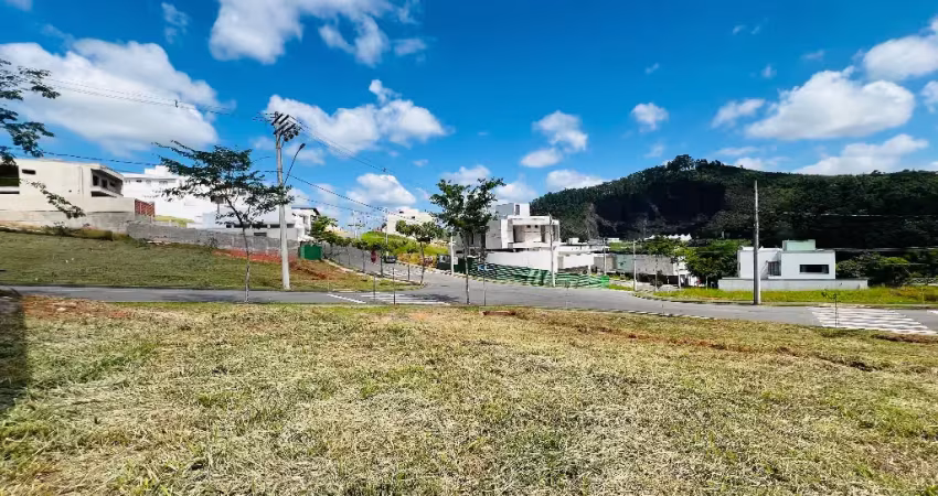 Terreno à venda no Salvaterra, Juiz de Fora 