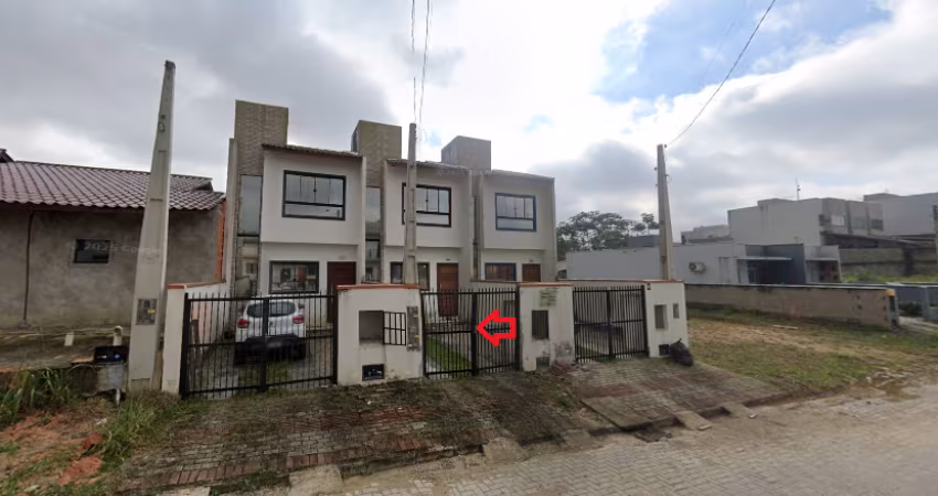 Oportunidade!! Sobrado 02 dormitórios, valor diferenciado. VENDA ABAIXO DO VALOR DE MERCADO!