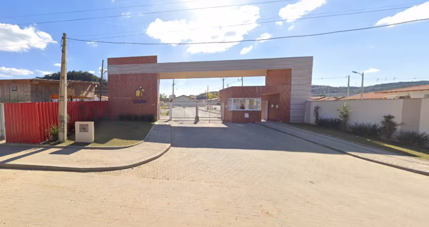 Oportunidade!! Casa 02 dormitórios, valor diferenciado. VENDA ABAIXO DO VALOR DE MERCADO!