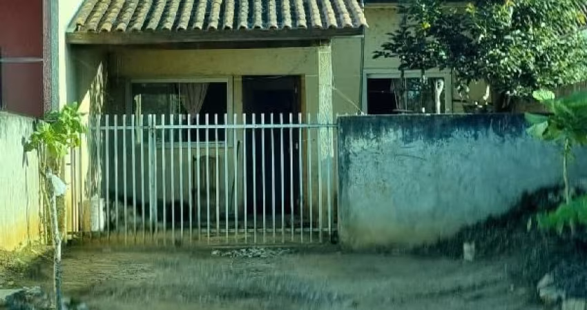 Oportunidade!! Casa 02 dormitórios, valor diferenciado. VENDA ABAIXO DO VALOR DE MERCADO!