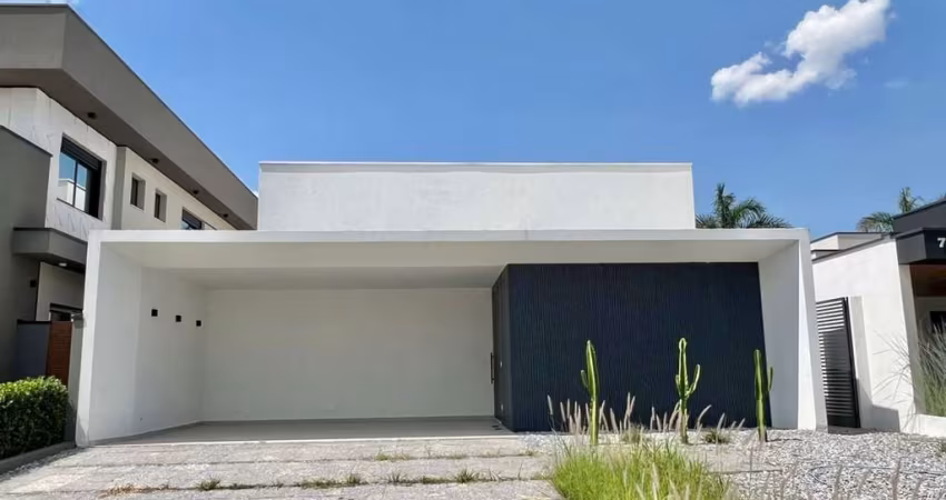 Casa com 3 dormitórios à venda, 220 m² por R$ 2.100.000,00 - Taubaté Village - Taubaté/SP