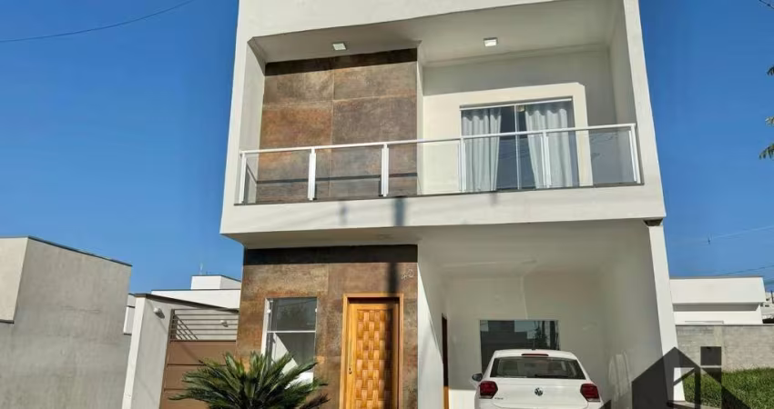 Casa com 3 dormitórios à venda, 147 m² por R$ 690.000,00 - Condomínio Recanto Tropical - Taubaté/SP