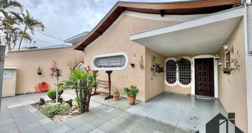 Casa com 3 dormitórios à venda, 100 m² por R$ 450.000,00 - Vila São Geraldo - Taubaté/SP