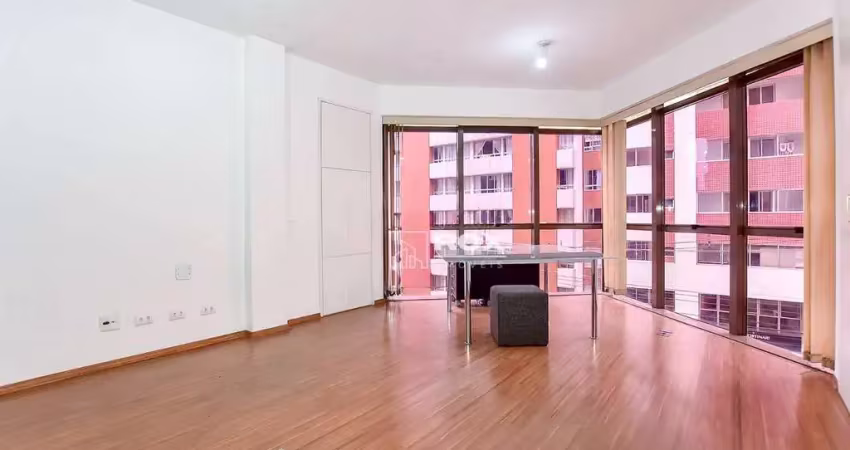 Sala comercial com 1 sala à venda na Rua Lamenha Lins, 266, Batel, Curitiba