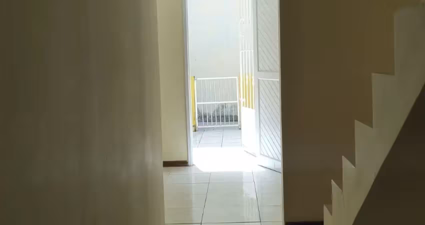 Petromar, com ponto comercial ou kitnet voltado para rua, mais 3/4(1 suíte) Stella Maris