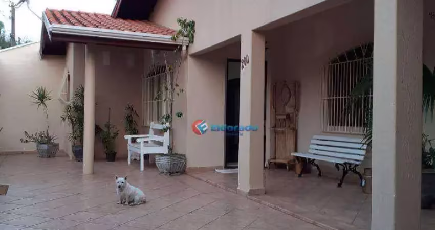 Casa com 4 dormitórios à venda, 230 m² por R$ 850.000,00 - Loteamento Remanso Campineiro - Hortolândia/SP