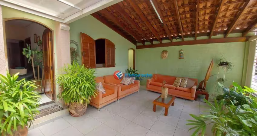 Casa com 3 dormitórios à venda, 200 m² por R$ 550.000,00 - Jardim Santa Madalena - Sumaré/SP