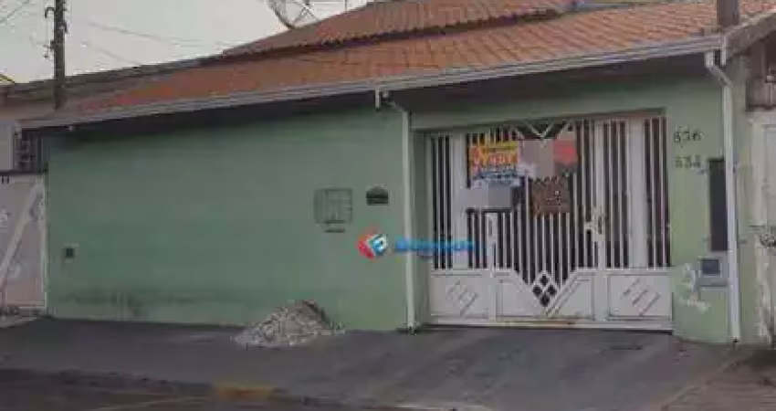 Oportunidade! Casa com edícula em excelente localização. Aceita financiamento