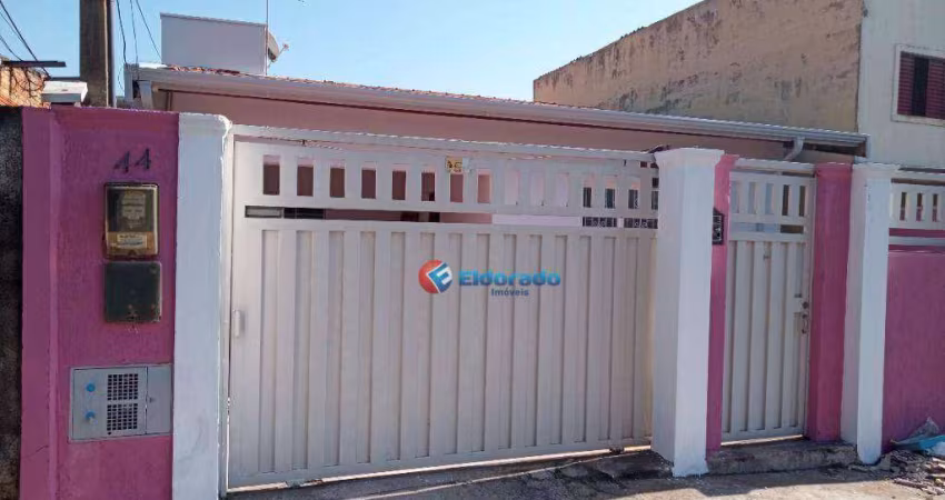 Casa com 3 dormitórios para alugar, 200 m² por R$ 3.700,00/mês - Parque dos Pinheiros - Hortolândia/SP