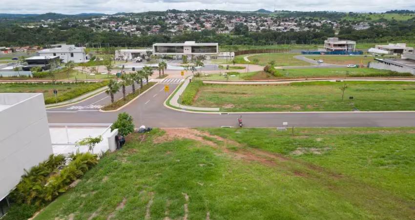 Lote plateau d'or privilege 1048 m² - fundo pra mata