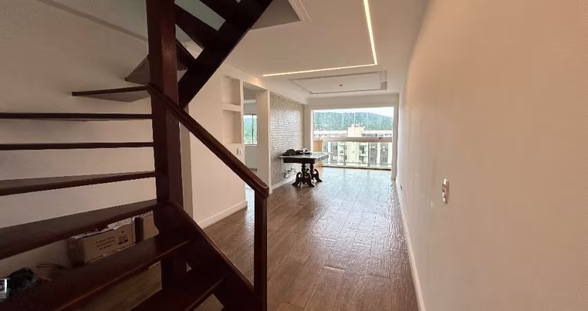 Cobertura duplex, 4 quartos, 2 suítes, 2 vagas, churrasqueira, Passagem - Cabo Frio