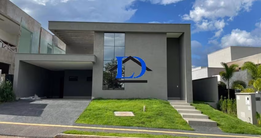 Imperdível! Casa em condomínio com 4 suítes e 235m² no Residencial Goiânia Golfe Clube, Goiânia-GO