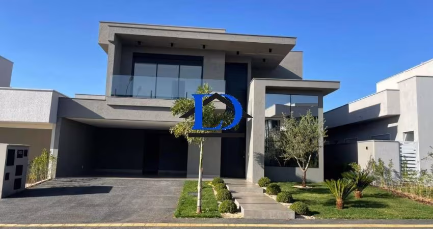 Imperdível Casa em Condomínio de Luxo em Goiânia-GO - Residencial Goiânia Golfe Clube  4 quartos, 4 suítes, 2 salas, 5 banheiros, 4 vagas de garagem  325m² de área