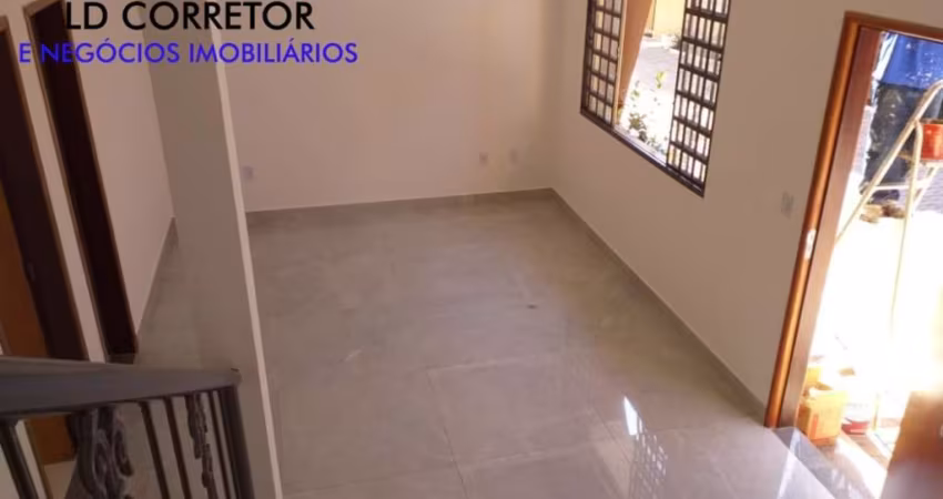 Imperdível Casa em Condomínio à Venda em Goiânia-GO, Parque Amazônia: 3 quartos, 1 suíte, 2 salas, 3 banheiros, 2 vagas, 112m²