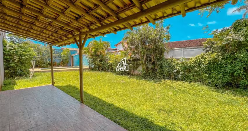 Casa Térrea para Venda em Itanhaém, Cibratel, 6 dormitórios, 3 suítes, 4 banheiros, 4 vagas