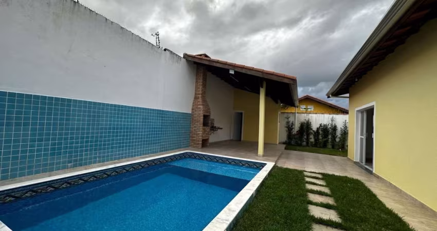 Casa para Venda em Itanhaém, Umuarama, 3 dormitórios, 1 suíte, 2 banheiros, 12 vagas