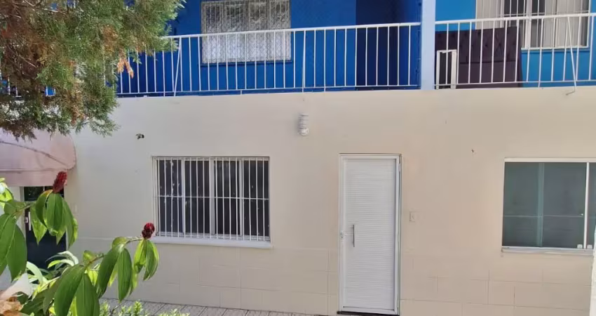 Casa duplex bem localizada com 2 quartos prox. faculdade nilton lins