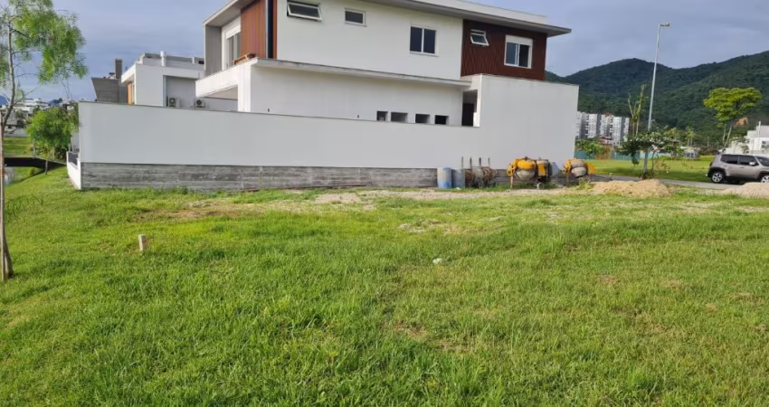 Terreno 300m² - Reserva da Pedra