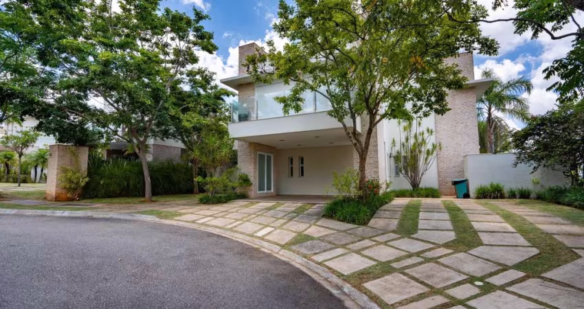 CASA COM 295 M² DE ÁREA CONSTRUÍDA COM 4 SUÍTES NO CONDOMÍNIO VEDUTA ROSSA, EM FRENTE AO PARQUE DA CIDADE, EM JUNDIAÍ - SP