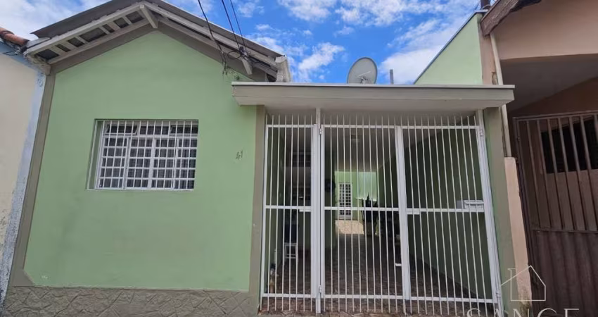 CASA A VENDA DE 110M² E 150M² DE TERRENO COM 2 DORMITÓRIOS NA VILA ARENS - JUNDIAÍ SP