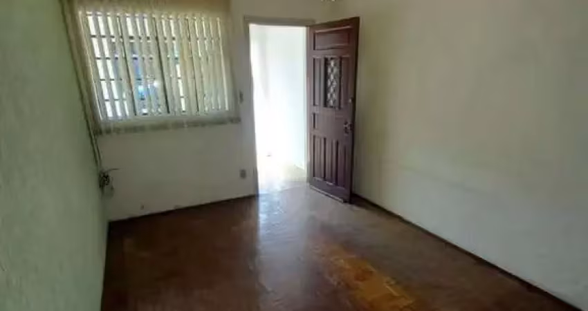 Casa 3 dormitórios, em excelente localização residencial ou comercial. cômodos grandes, quintal amplo. vila santana em valinhos.