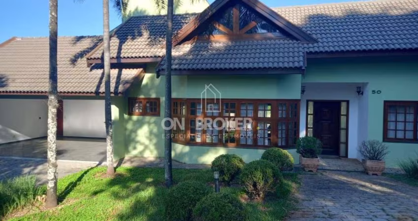 Linda casa T. 1000m2, AC625m2, Resid. A. padrão-Valinhos. 4 suítes, Piscina aquec, Coz. Americ. plan. 3 salas amplas, Closet, varanda, quintal,