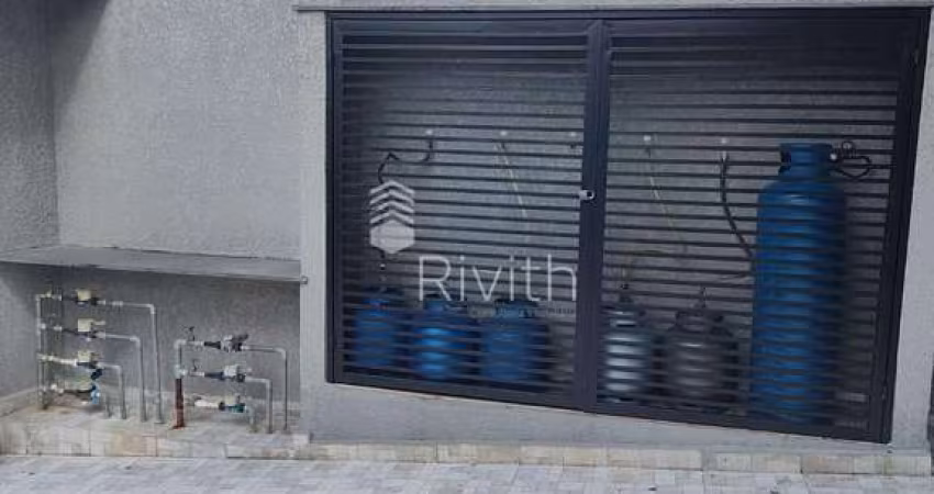 Apartamento Sem Condomínio com cobertura de frente para a Rua, com 2 dormitórios, 1 suite, 2 banheiros, 1 vaga de garagem, em Santa Terezinha -  Santo André