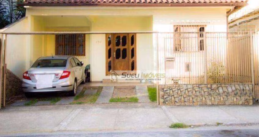Casa com 3 dormitórios à venda, 244 m² por R$ 750.000,00 - Imbetiba - Macaé/RJ